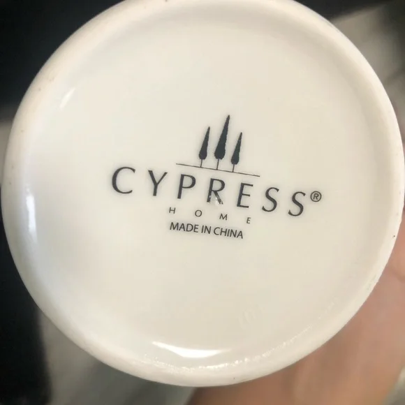 Cypress Brand Mug with lid. Good condition - Picture 3 of 4